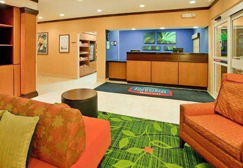 Comfort Inn & Suites Westfield Exterior foto