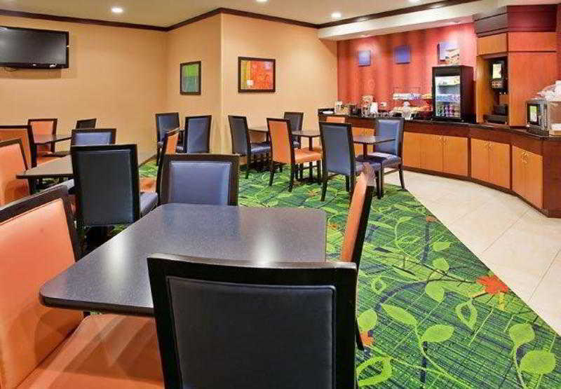 Comfort Inn & Suites Westfield Exterior foto