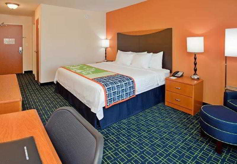 Comfort Inn & Suites Westfield Exterior foto